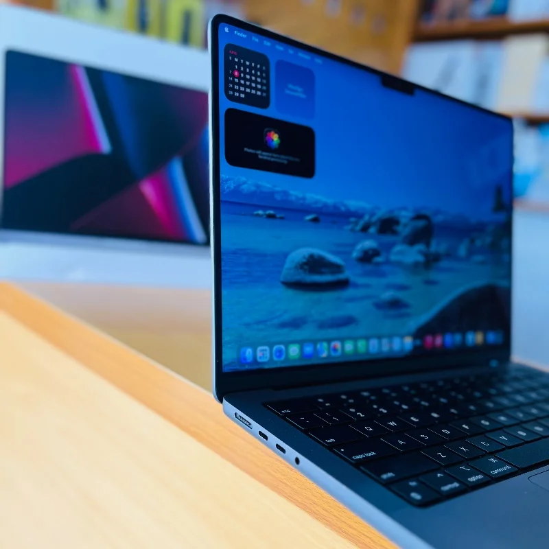 MacBook Pro 14 pouces – Apple M2 3