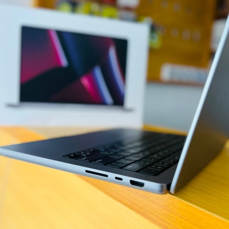 MacBook Pro 14 pouces – Apple M2 4