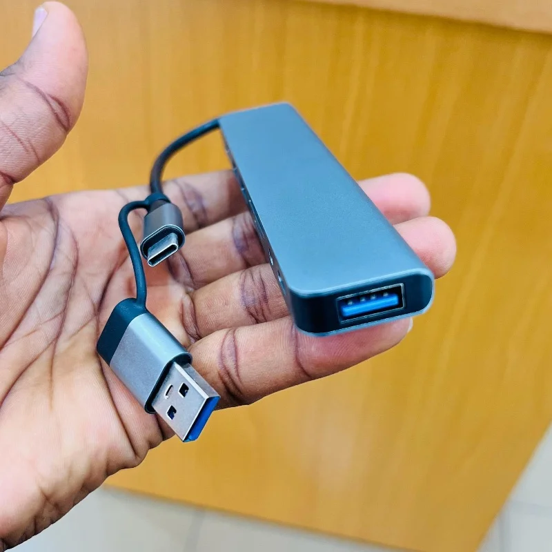 Adaptateur Hub USB-C 8 en 1 – Multiport Ultra Complet 4