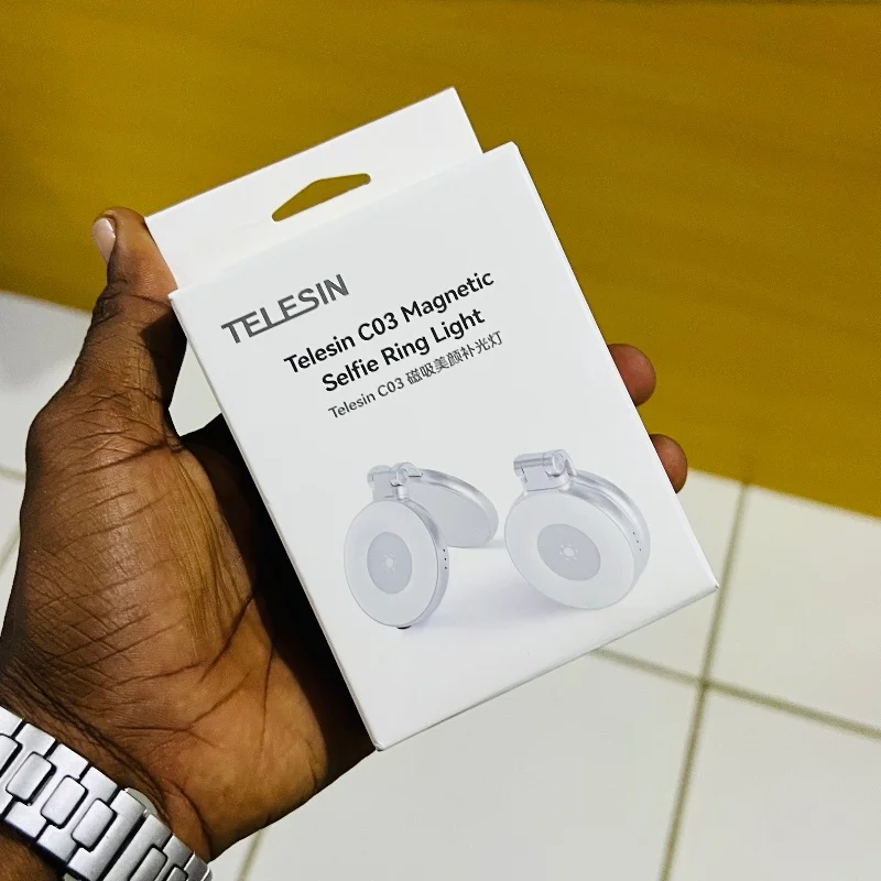 Telesin Fun Shot Magnetic Grip 2 + C03 Magnetic Selfie Ring Light 6