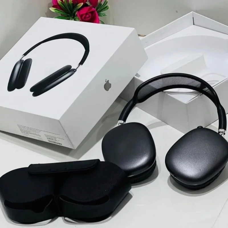 AirPods Max Lightning - Used  4