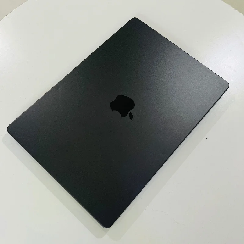 MacBook Pro 14” Late 2024 – Puce Apple M4 Pro | 512Go SSD | 24Go RAM 4
