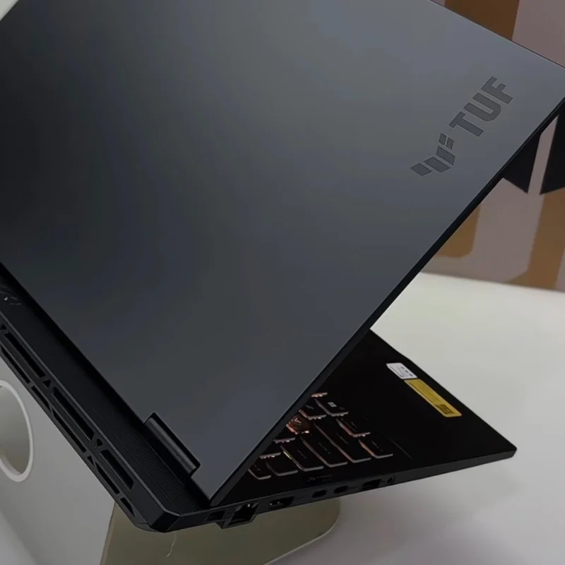 ASUS TUF Gaming F16 – Core i7 | RTX 5060 | 32Go RAM 6