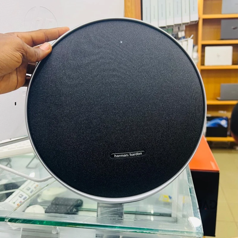 Harman Kardon Onyx Studio 9 4