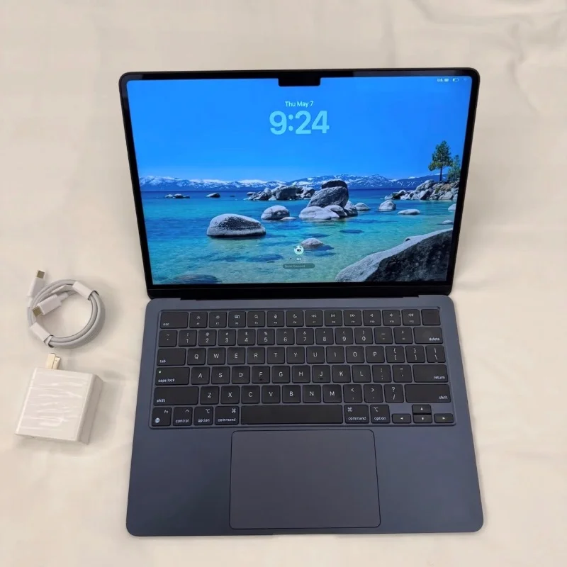 MacBook Air 13” – Apple M2  256Go 3