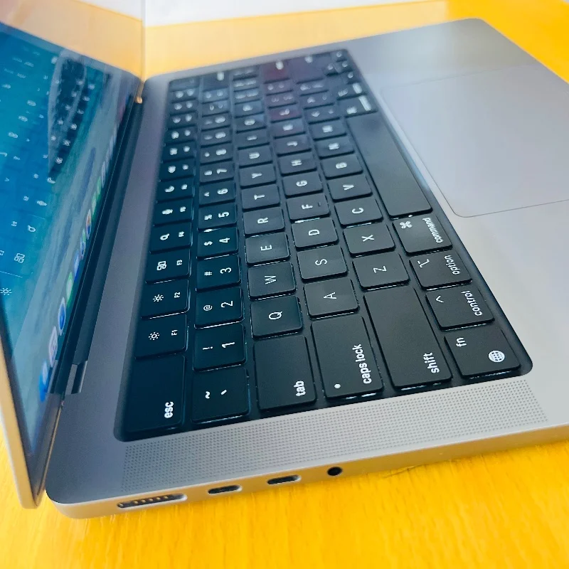 MacBook Pro 14 pouces – Apple M2 5