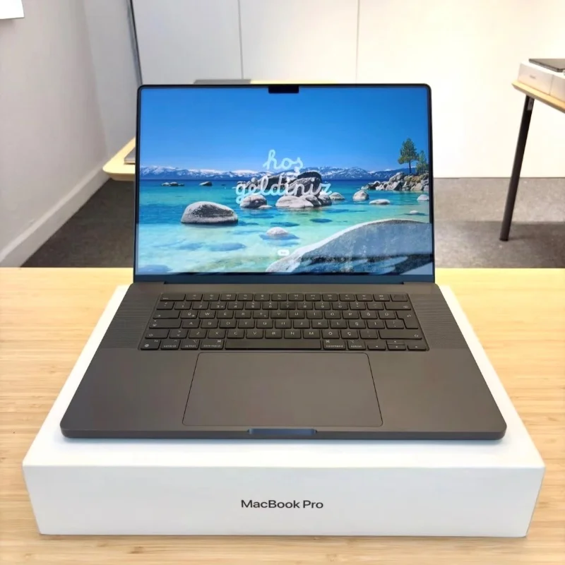MacBook Pro 16" (2025) – Apple M4 Pro