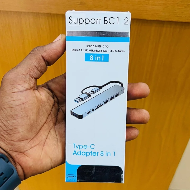 Adaptateur Hub USB-C 8 en 1 – Multiport Ultra Complet