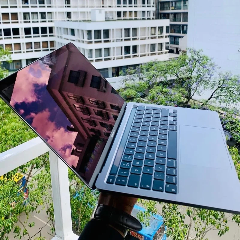 MacBook Pro M1 16" - 1To 32Ram  5