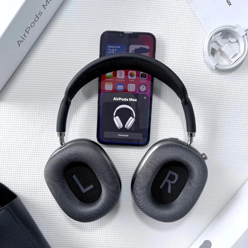 AirPods Max Lightning - Used  5