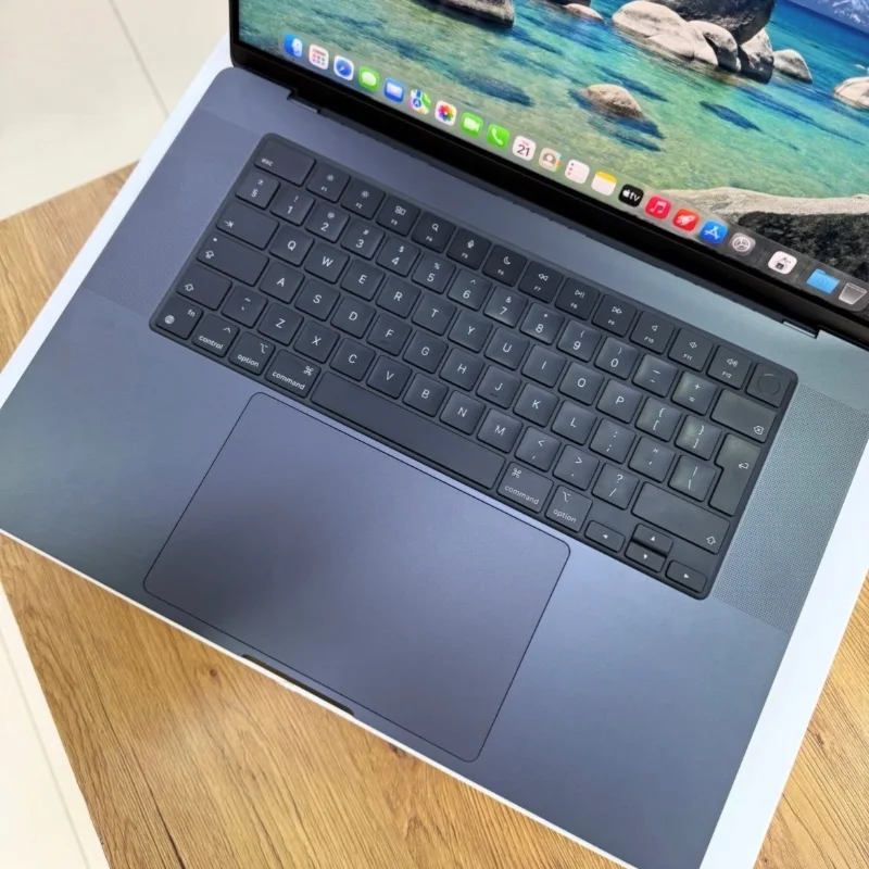 MacBook Pro 16" (2025) – Apple M4 Pro 5
