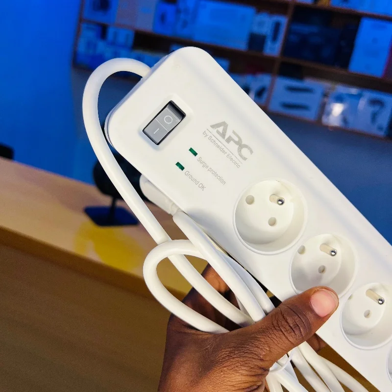 Rallonge Multiprise APC Surge Protector 4