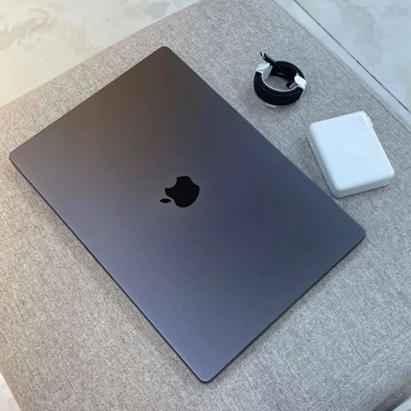 MacBook Pro 16" (2025) – Apple M4 Pro 2