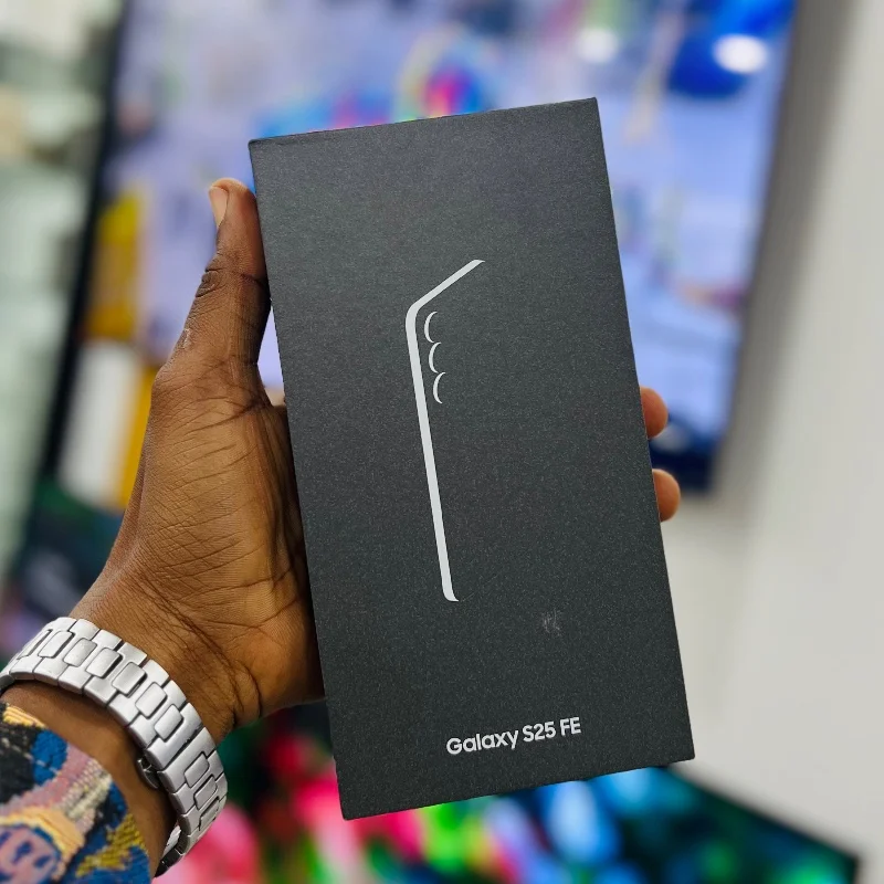Samsung Galaxy S25 FE – 256Go 4
