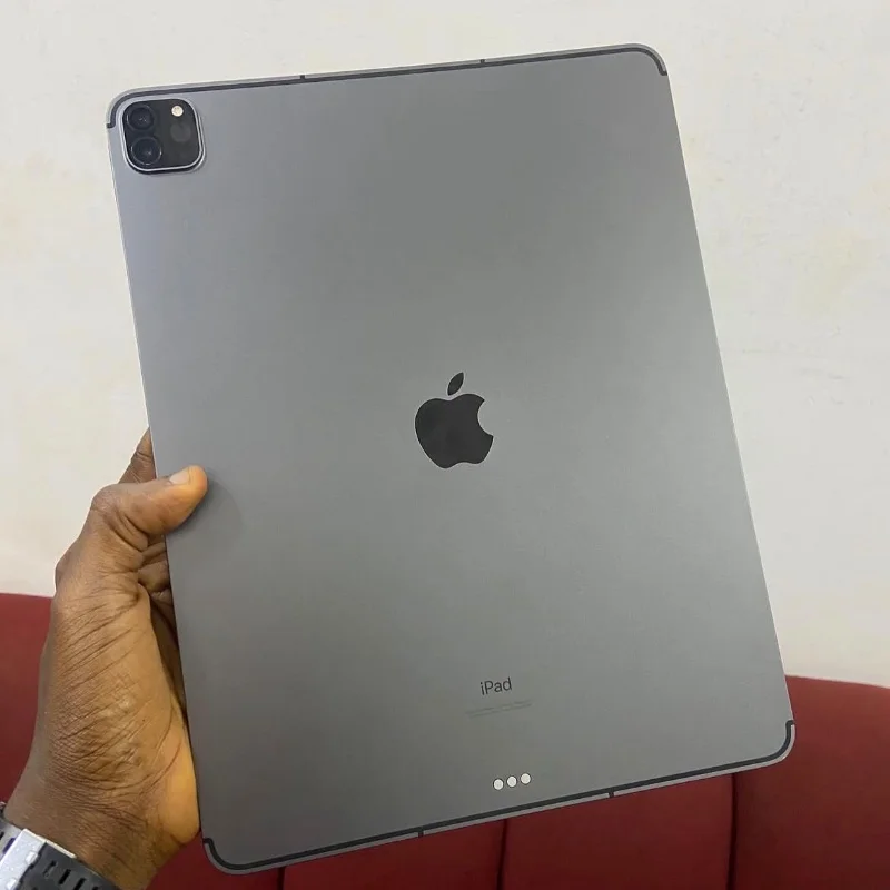 iPad Pro 12.9” (5Gen) – 1To Wi-Fi + Cellular 3